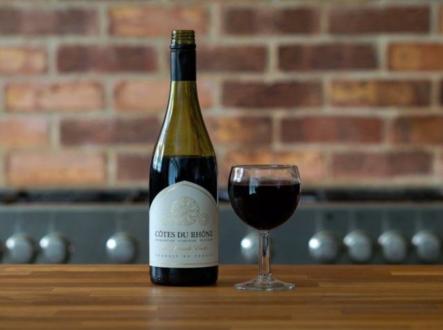 Montcalmes 2009 : syrah et grenache sur les calcaires du Larzac Montcalmes 2009 : syrah et grenache sur les calcaires du Larzac